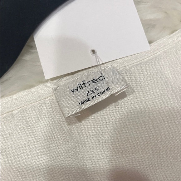 Women's White Tie-Front Top - Picture 2 of 5